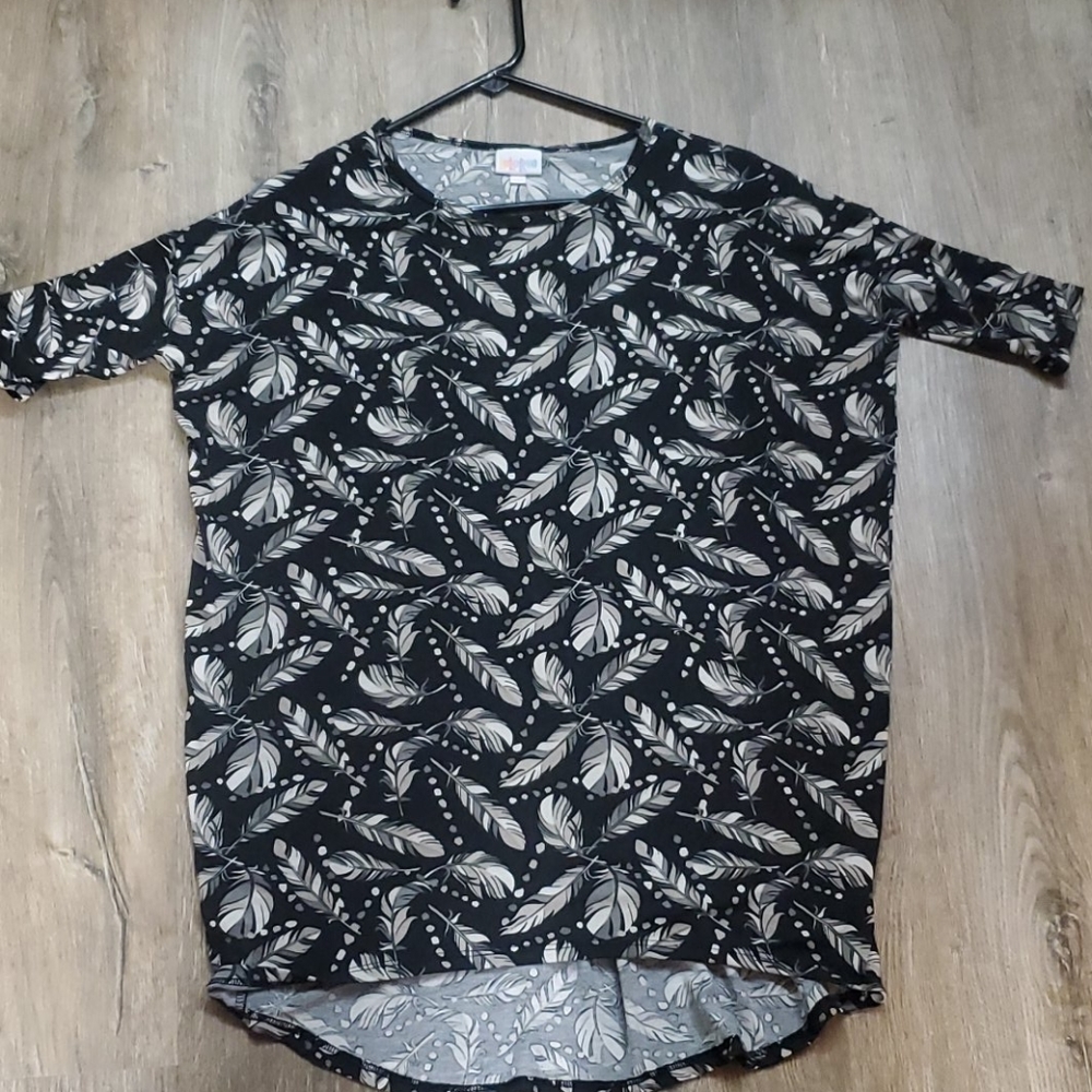 LulaRoe Feather Print Tunic